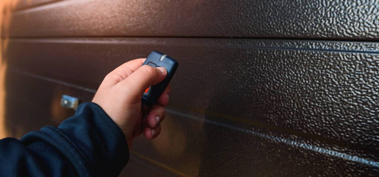 automatic door opener with remote control in East Lake-Orient Park