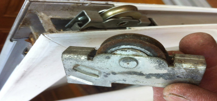 screen door roller repair in East Lake-Orient Park